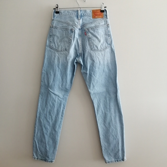 Levi's 150th Anniversary Edition 501 Jeans She's Crafty Wash Thigh Embroidery 25 - Picture 4 of 16